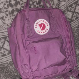 Mini Fjallraven Kanken-purple